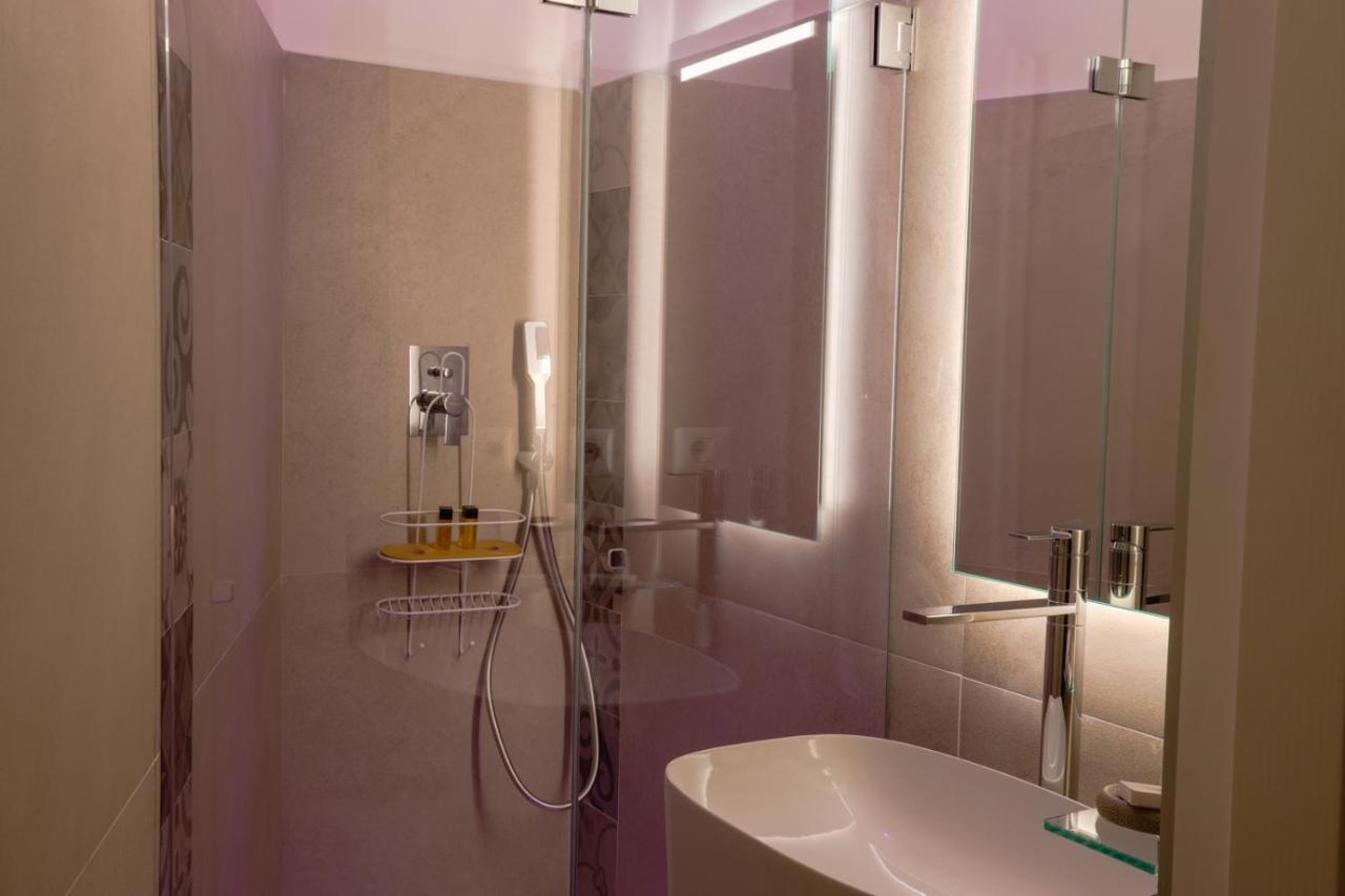 Bed&Book Hotel Matera Exterior photo